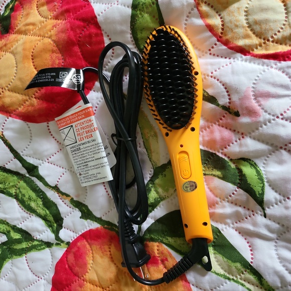 SOLEIL Hair Soleil Small Travel Size Straightening Brush Poshmark